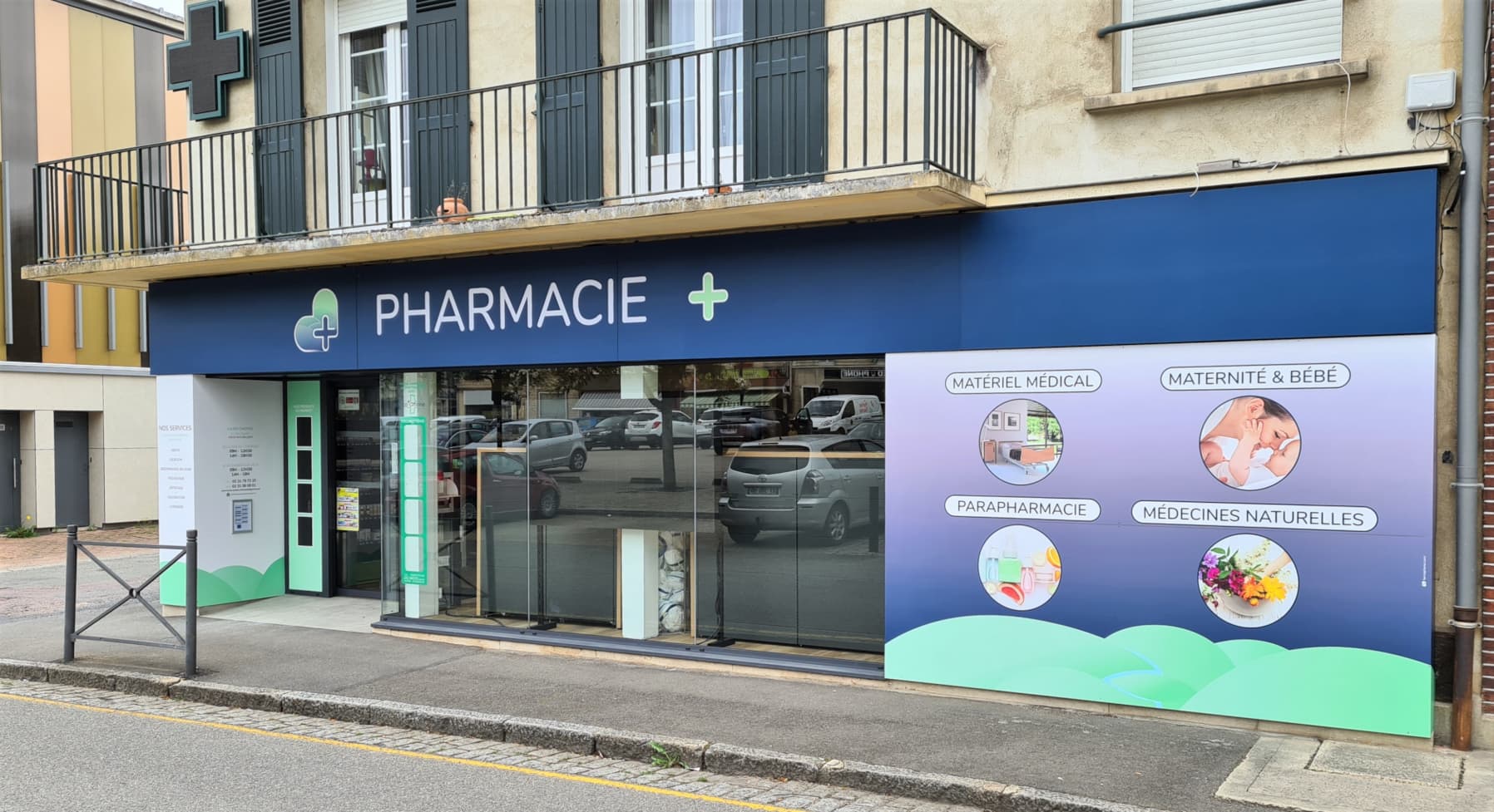 Installation d'une façade de pharmacie